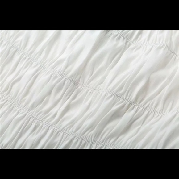 ☆ Pearl Crop Top ☆ - Picture 6 of 6